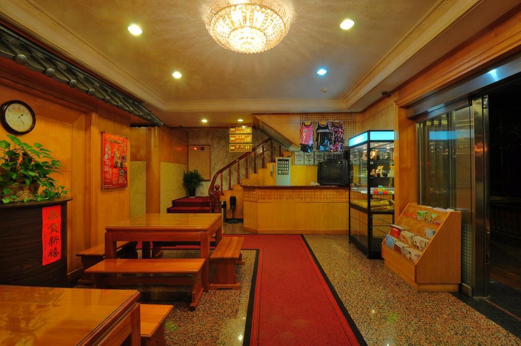 Baron'S Hot Spring Hotel Jiaoxi Exterior foto